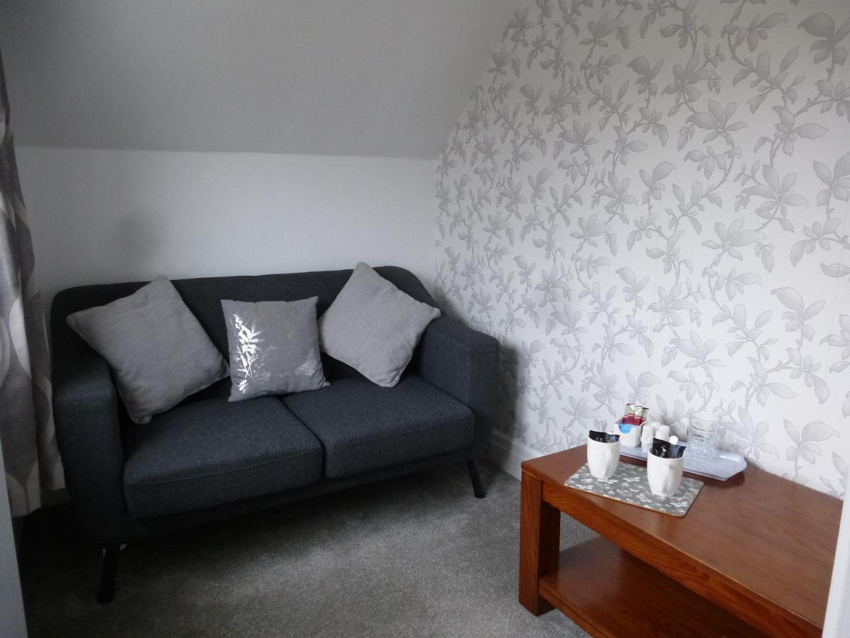 The Kenmore Guest House Llandudno Bagian luar foto